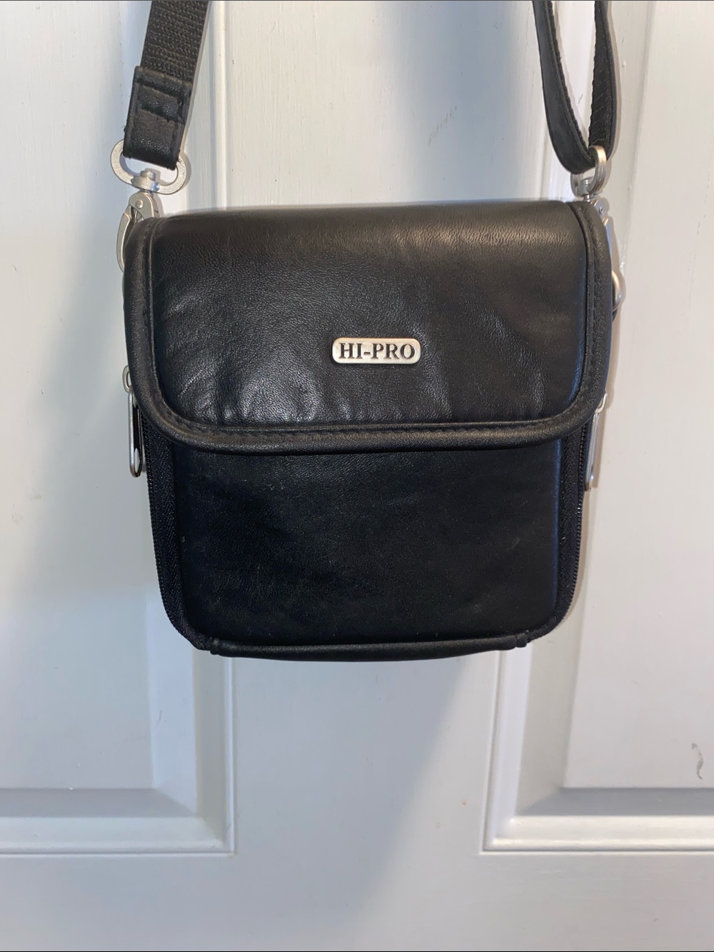 Black Crossbody Camera Bag - Compact Men’s Shoulder Bag